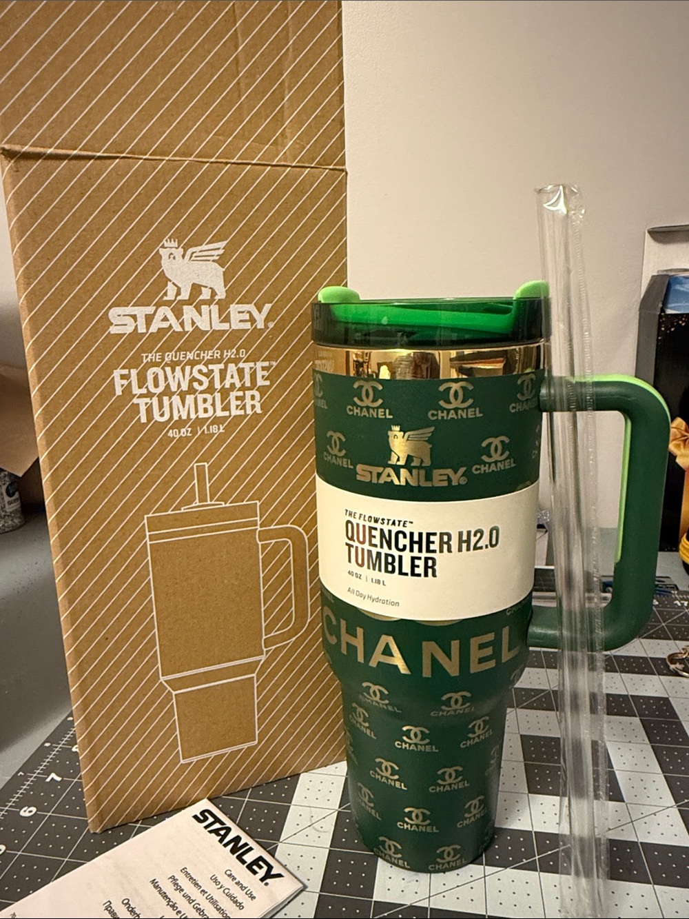 Stanley Green Quencher H2.0 Tumbler with Handle